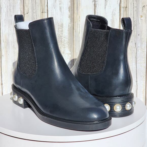 On Shoes - NEW - On 34th Jeovana Pearl Chelsea Booties - Size 7.5 M
